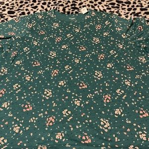 NWT ladies shirt sleeve tee